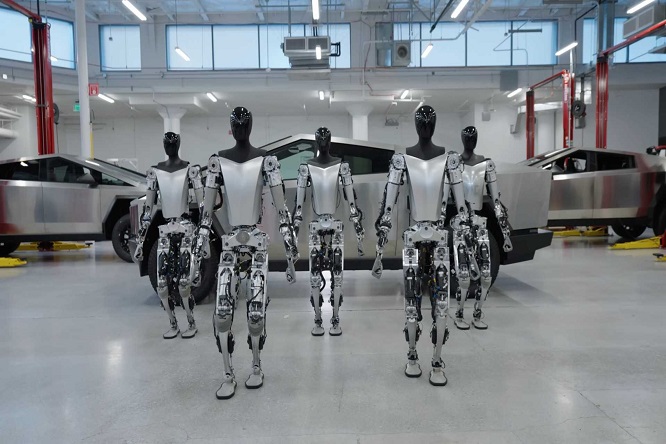 Juanfe Serrano - Elon Musk habla de Optimus ¡Revela cuándo se lanzará el robot humanoide de Tesla! - FOTO
